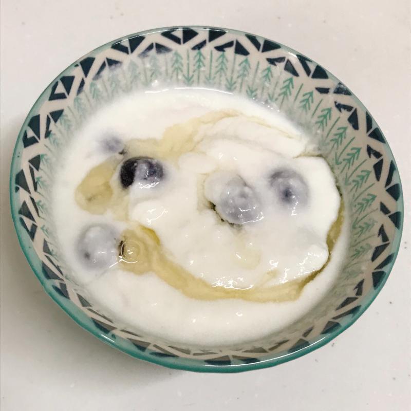 朝食にヨーグルト×はちみつ×ブルーベリーがおすすめな理由
